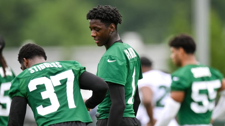 Jul 25, 2024; Florham Park, NJ, USA; New York Jets cornerback Sauce Gardner (1) talks with cornerback Qwan'tez Stiggers (37) during training camp at Atlantic Health Jets Training Center. Mandatory Credit: John Jones-USA TODAY Sports