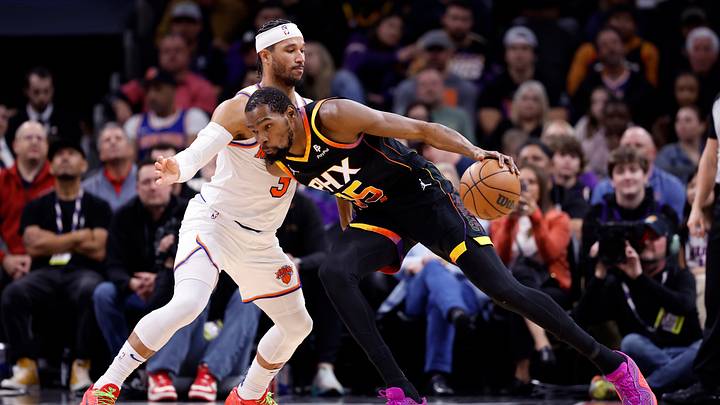 New York Knicks v Phoenix Suns
