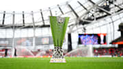 Die Trophäe der Europa League