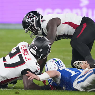 Atlanta Falcons linebackers Jalon Walker and James Pearce Jr.