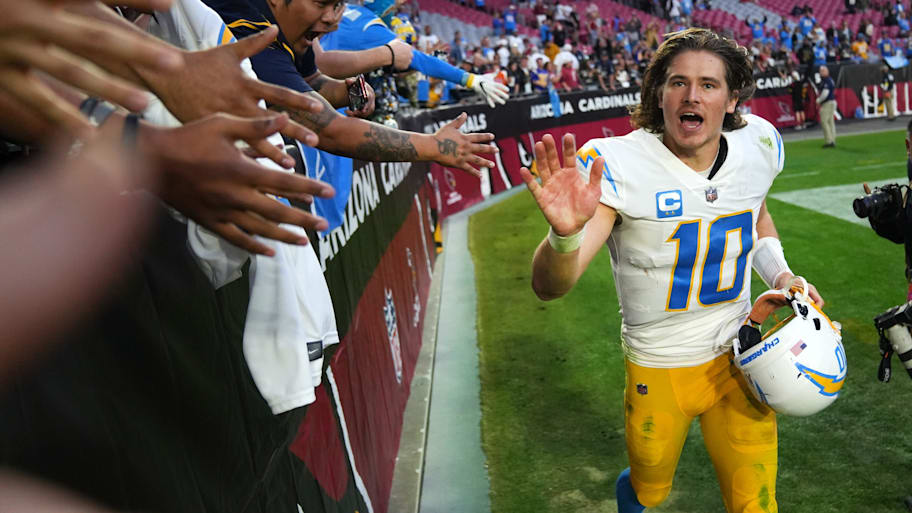 What channel is Chargers vs. Cardinals? Time, TV streaming info for Week 7