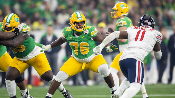 Josh Conerly won three bowl games as a Duck and a conference championship. He allowed one sack in three seasons, starting 28 straight games.