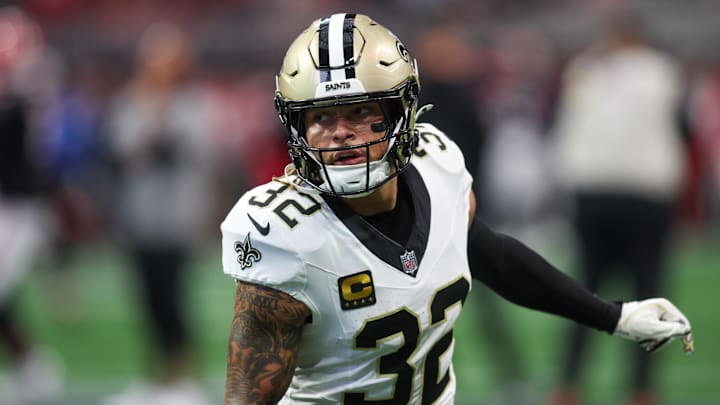 Sep 29, 2024; Atlanta, Georgia, USA; New Orleans Saints safety Tyrann Mathieu (32) prepares for a game against the Atlanta Falcons at Mercedes-Benz Stadium. Mandatory Credit: Brett Davis-Imagn Images