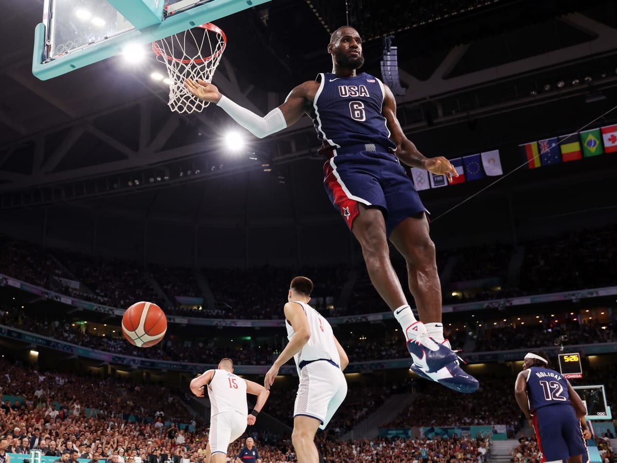 LeBron James s Emphatic Dunk Against Serbia Leads to Iconic Photo