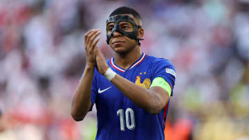 Kylian Mbappé a eu un beau geste pour le gardien polonais.