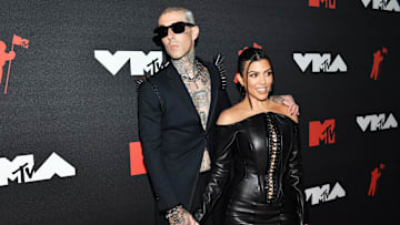 Travis Barker y Kourtney Kardashian oficializaron su romance en febrero de 2021