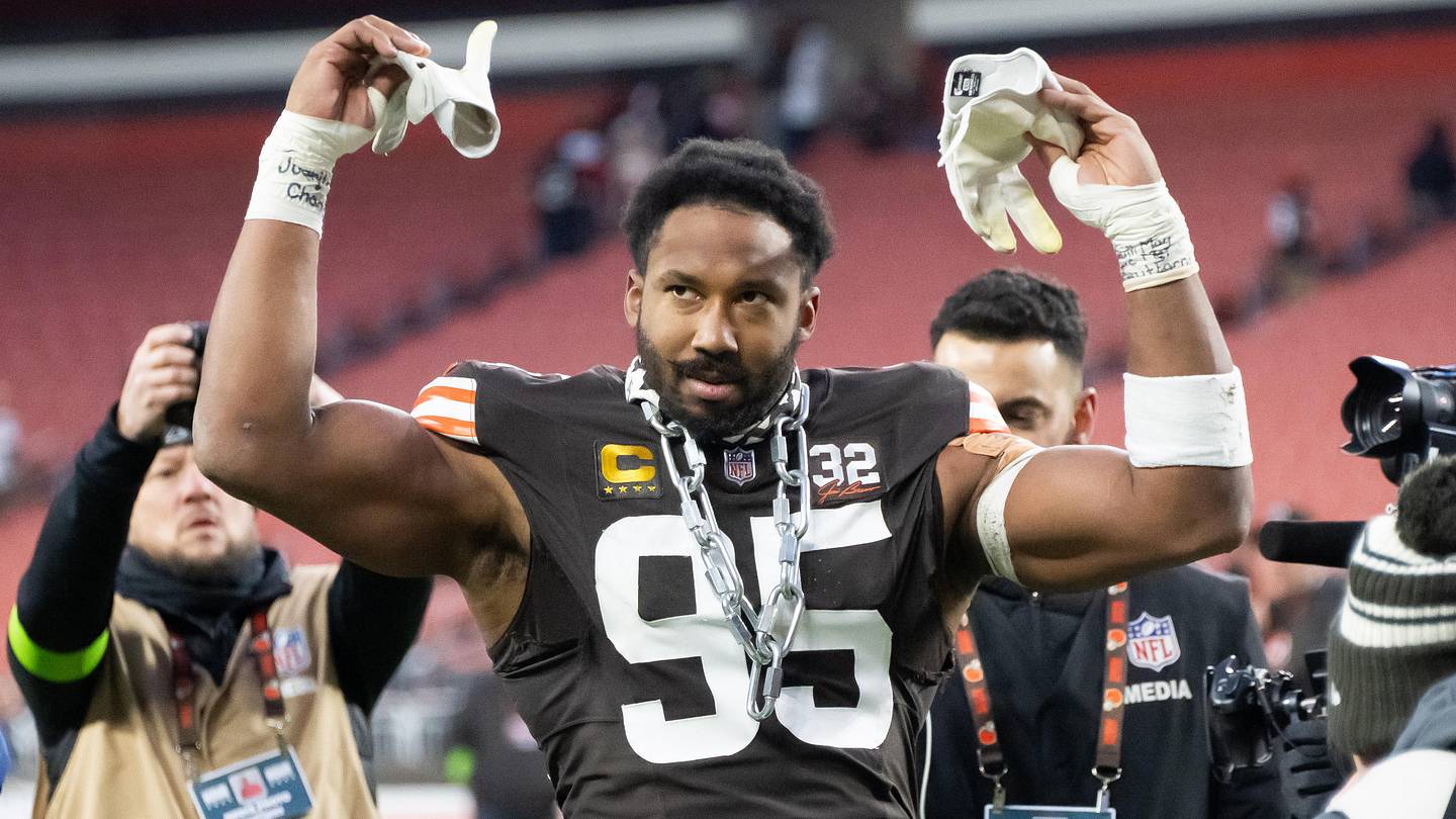 Browns superstar Myles Garrett ranked No. 1 edge rusher in 2024 - Vimarsana News