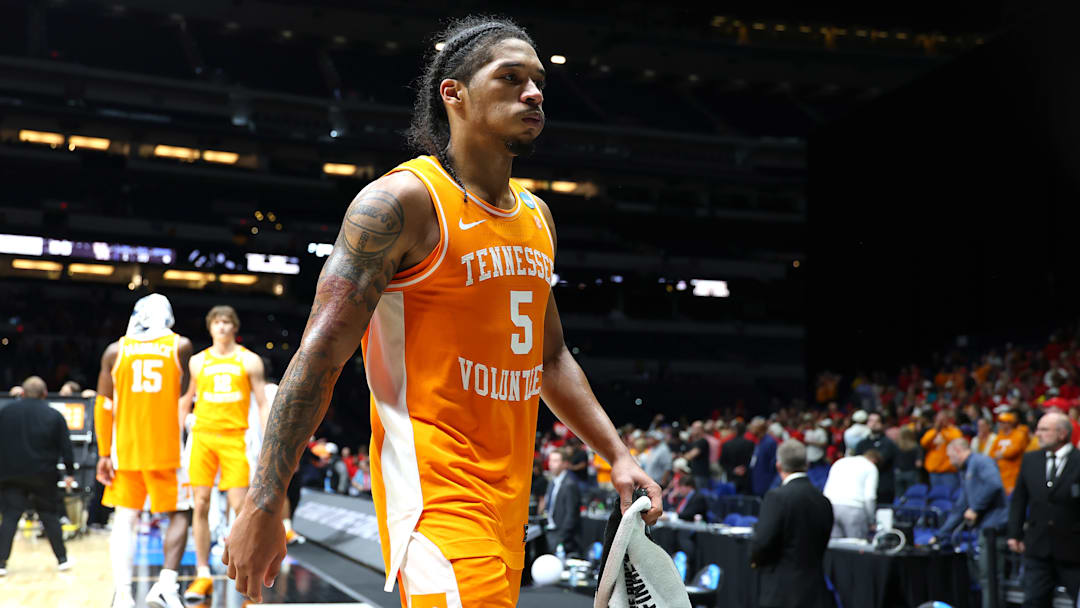 Tennessee v Houston. Zakai Zeigler walks off the court as a Tennessee Vol for the last time