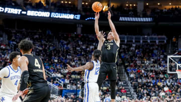 Mar 21, 2024; Pittsburgh, PA, USA; Oakland Golden Grizzlies guard Jack Gohlke (3) jump to score a