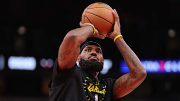 Los Angeles Lakers v Chicago Bulls