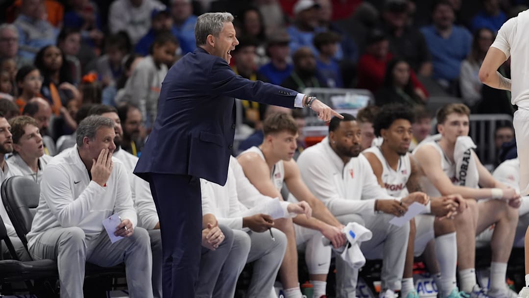 Virginia Cavaliers head coach Ryan Odom 