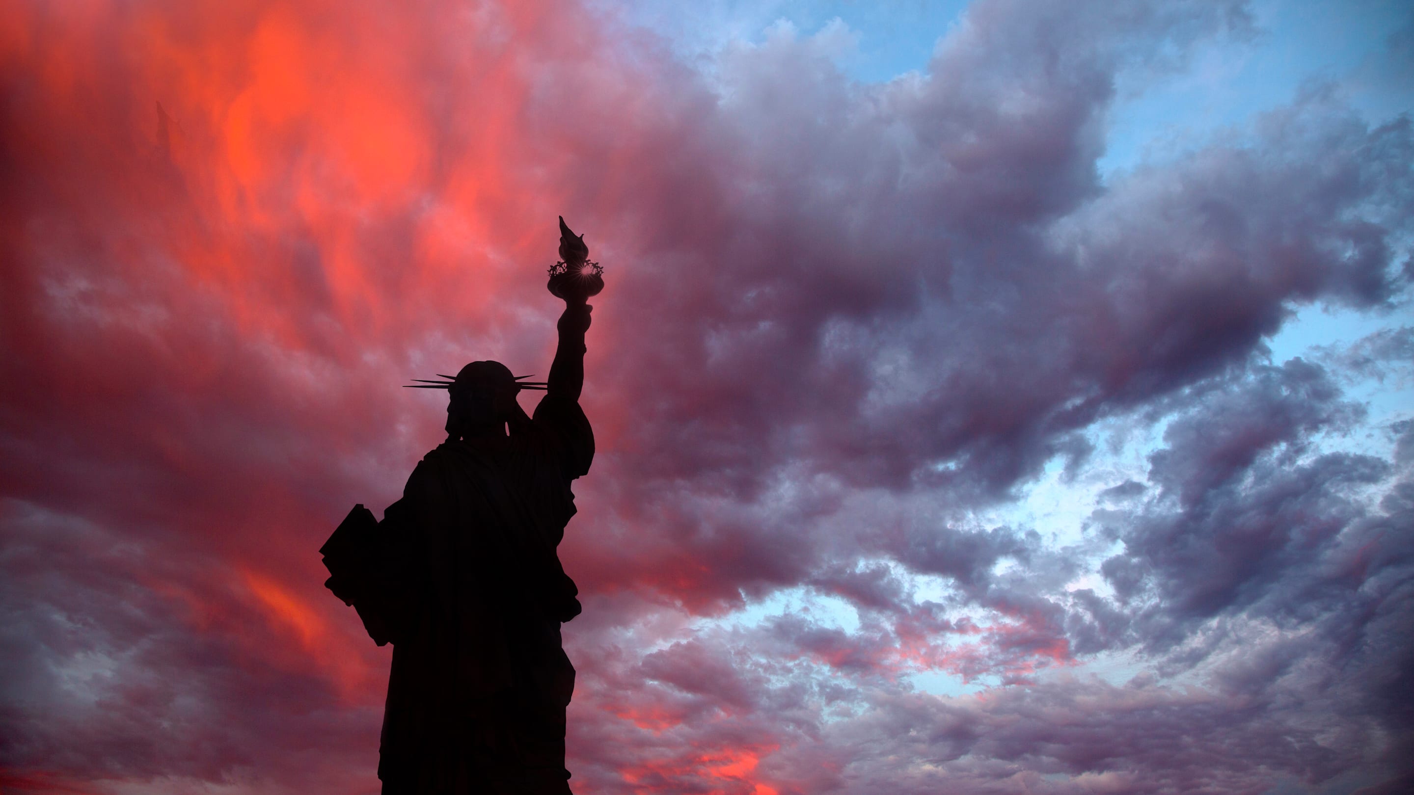 What’s the Difference Between Patriotism and Nationalism?