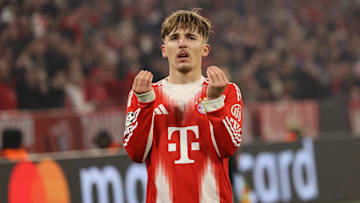 Lennart Karl ist der Shootingstar der Saison – und schickte mit diesem Jubel gegen Lissabon ein Zeichen an seine Kritiker