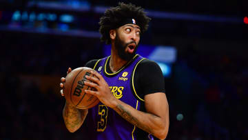 Davis fue una vez más la gran figura de los Lakers