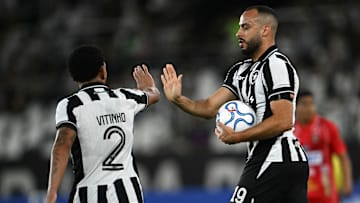 Arthur Cabral anotou o primeiro gol do Fogão na Sul-Americana em 2026