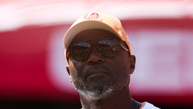 Tampa Bay Buccaneers head coach Todd Bowles looks on before a game against the New York Jets