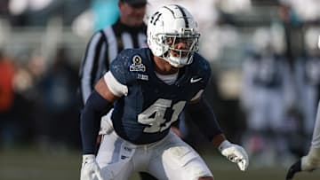 Penn State Nittany Lions linebacker Kobe King (41)