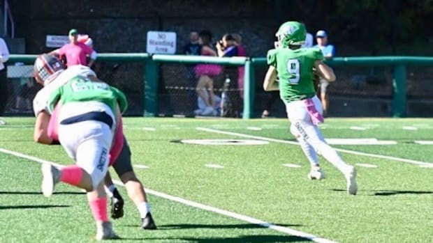 Levi Grothen returns as the starting quarterback at Woodinville in 2024.