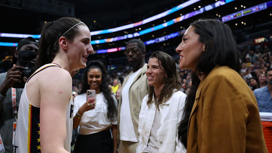 Indiana Fever v Los Angeles Sparks Indiana Fever v Los Angeles Sparks