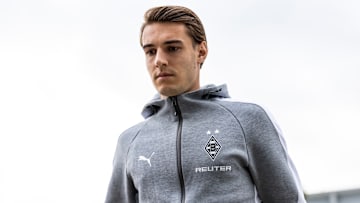 Florian Neuhaus Florian Neuhaus