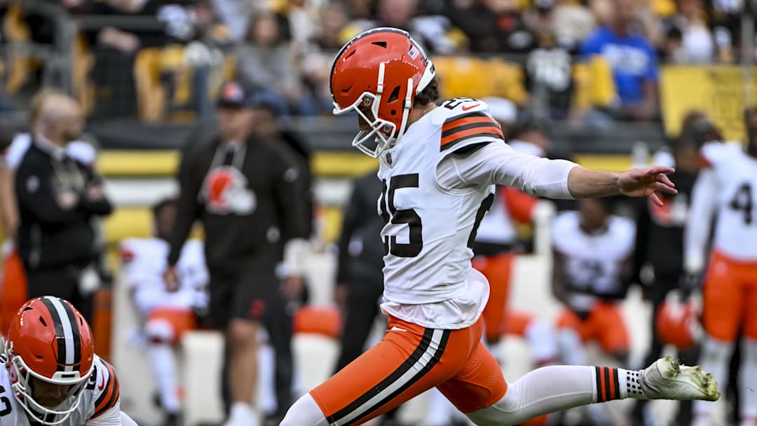 Oct 12, 2025; Pittsburgh, Pennsylvania, USA; Cleveland Browns kicker Andre Szmyt (25) attempts to kick a field goal during the second quarter at Acrisure Stadium. Mandatory Credit: Barry Reeger-Imagn Images