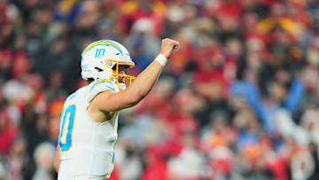 Los Angeles Chargers v Kansas City Chiefs