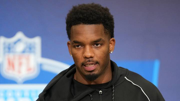 Penn State defensive lineman Dani Dennis-Sutton