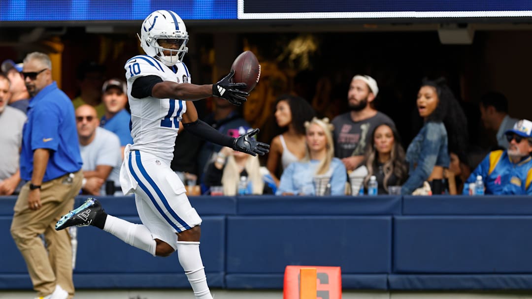 Indianapolis Colts v Los Angeles Rams