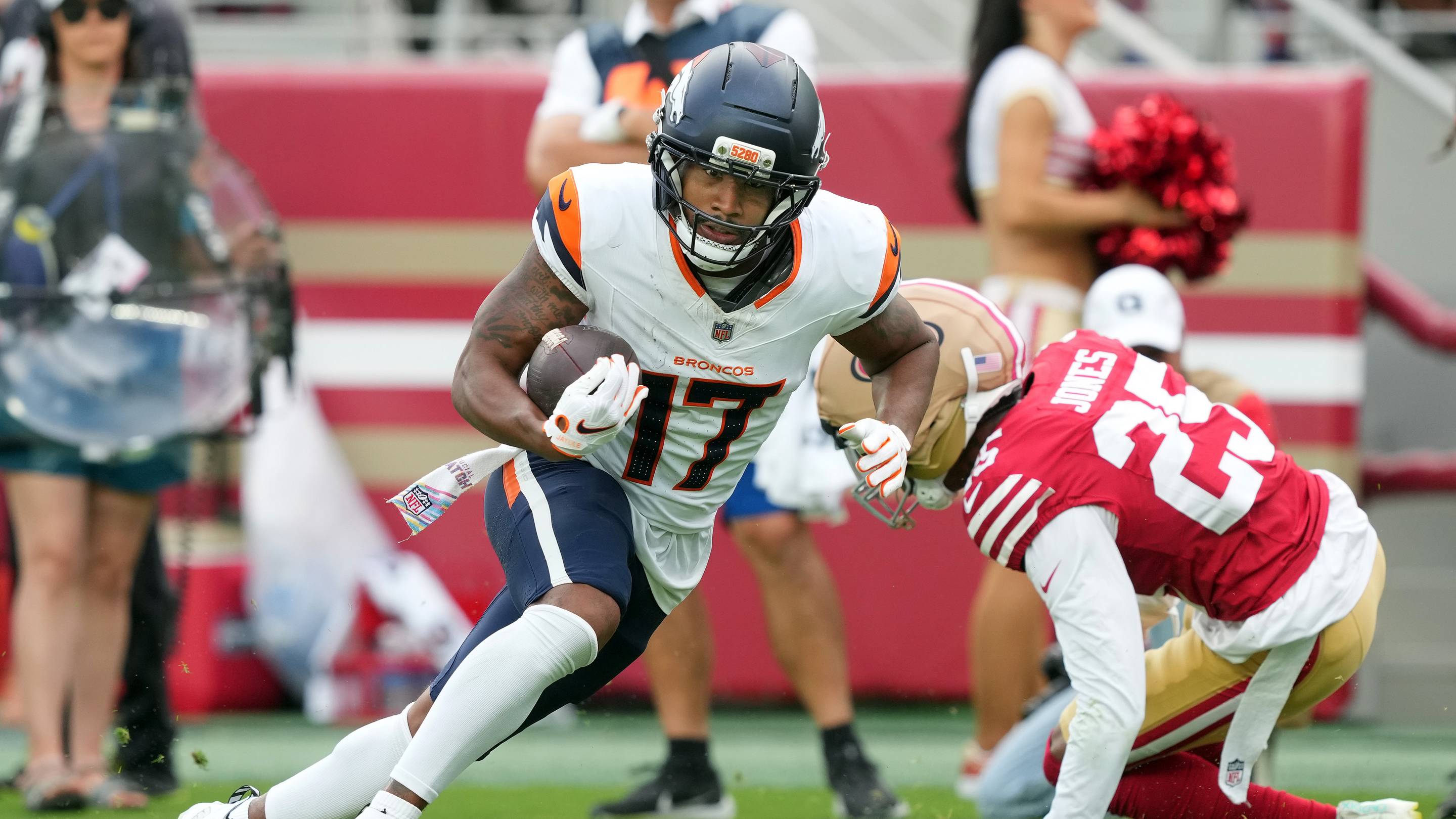 Fantasy Football Week 7 Start 'Em Sit 'Em: Jameson Williams or Jaylen Waddle?