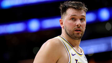 Chicago Bulls v Los Angeles Lakers