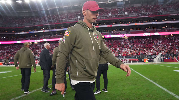 Arizona Cardinals head coach Jonathan Gannon walks off the field after their 41-22 loss to the San Francisco 49ers at State Farm Stadium in Glendale on Nov. 16, 2025.