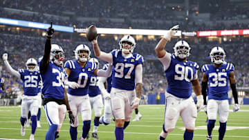 Indianapolis Colts - Laiatu Latu