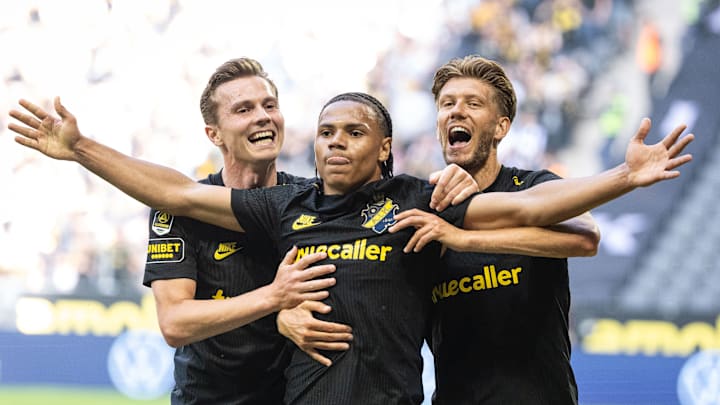 AIK's Kevin Filling, Johan Hove, and Anton Salétros