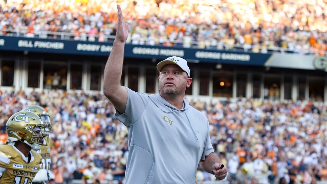 Sep 12, 2026; Atlanta, Georgia, USA; Georgia Tech Yellow Jackets head coach Brent Key blows a kiss to the crowd before a game against the Tennessee Volunteers at Bobby Dodd Stadium at Hyundai Field. Mandatory Credit: Brett Davis-Imagn Images Sep 12, 2026; Atlanta, Georgia, USA; Georgia Tech Yellow Jackets head coach Brent Key blows a kiss to the crowd before a game against the Tennessee Volunteers at Bobby Dodd Stadium at Hyundai Field. Mandatory Credit: Brett Davis-Imagn Images