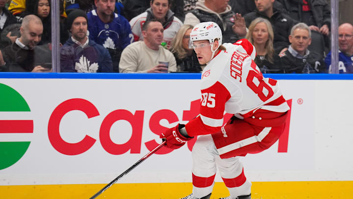 Detroit Red Wings v Toronto Maple Leafs