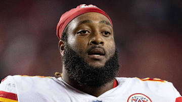 Washington Commanders offensive tackle Lucas Niang