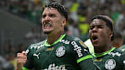 Piquerez treinou normalmente e deve retornar ao time titular do Verdão
