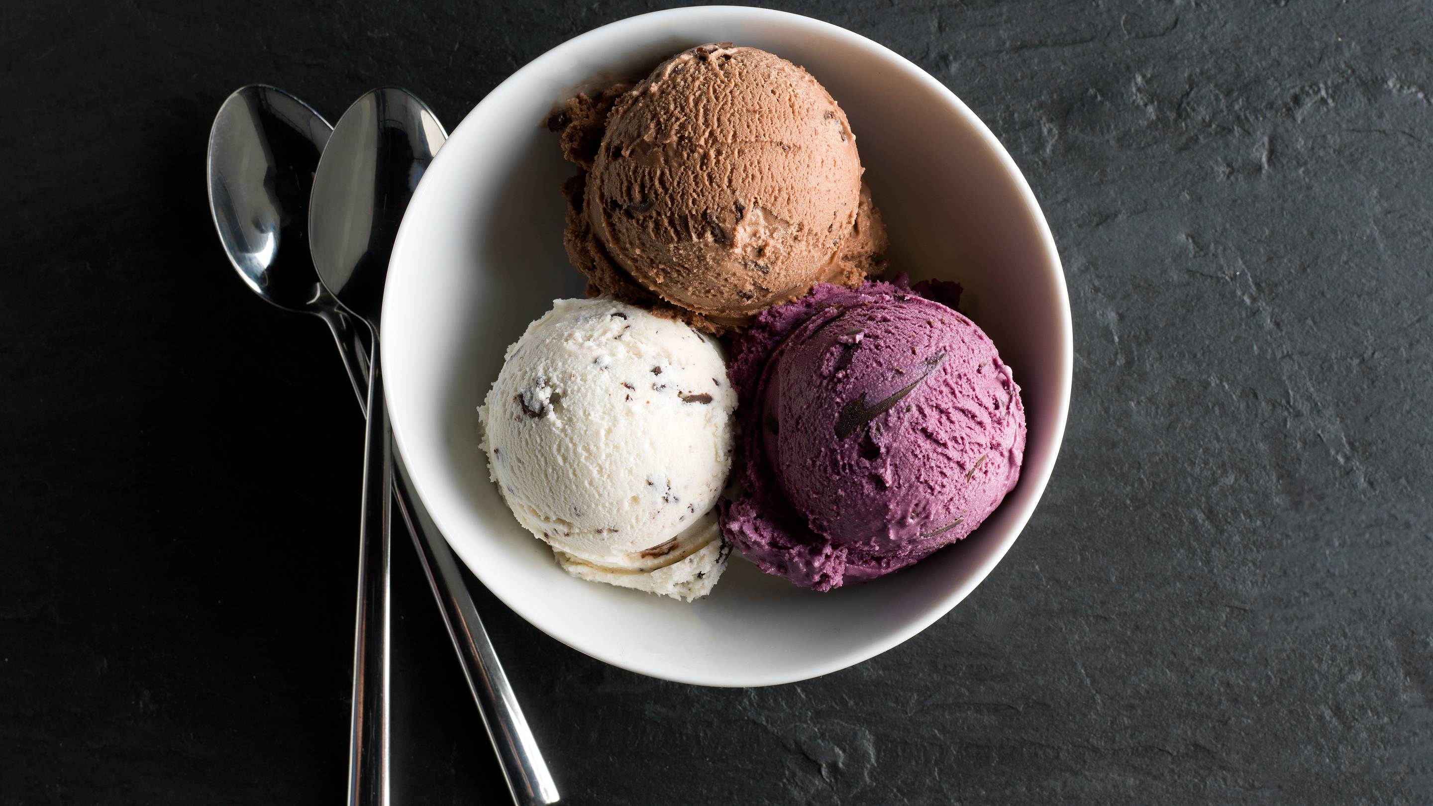 Celebrate summer with Graeter's Bake Shop Bonus flavors for a limited time