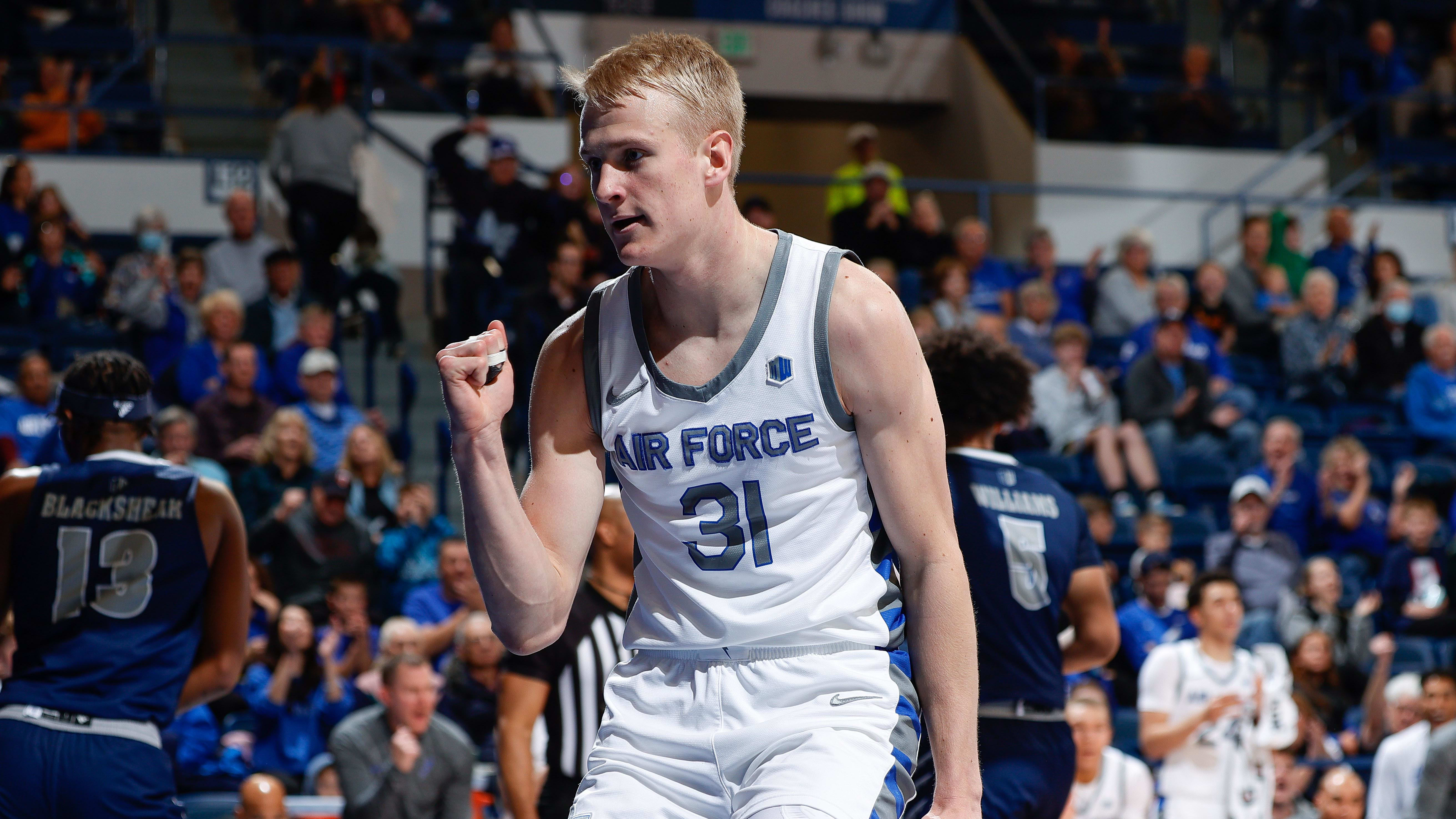 Texas Longhorns’ Air Force Transfer Target Rytis Petraitis Announces Decision