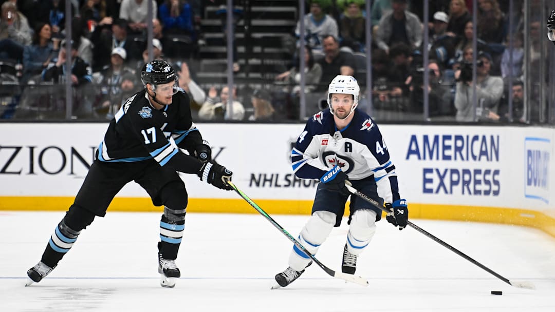 Winnipeg Jets v Utah Hockey Club