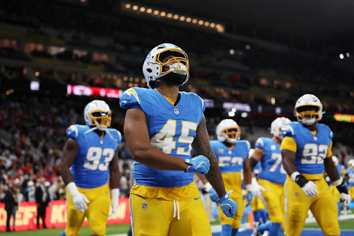 Los Angeles Chargers linebacker Tuli Tuipulotu before game at Corinthians Arena. 