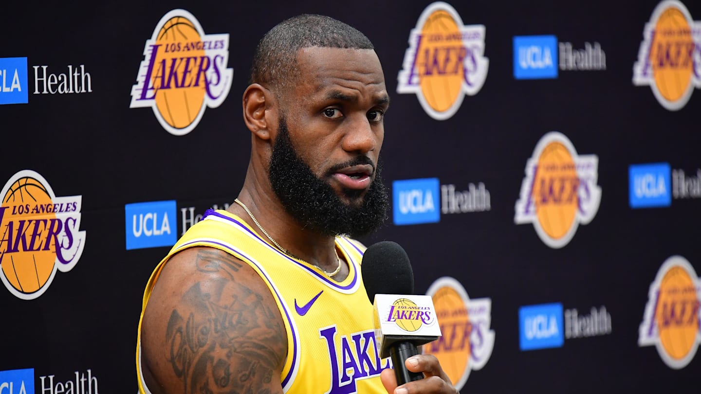 NBA Reporter Reveals LeBron James’ Initial Reaction To Mavs-Lakers Trade