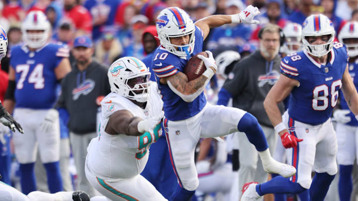 Miami Dolphins v Buffalo Bills