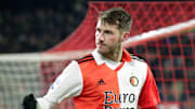 El jugador Santiago Giménez.