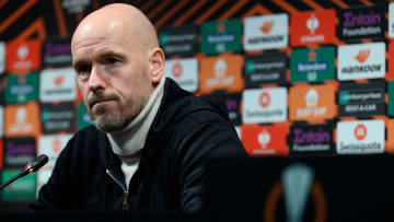 FBL-EUR-C3-MANCHESTER UNITED-PRESSER