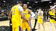 Russell Westbrook no tuvo un buen cierre en el juego entre los Lakers y el Thunder 