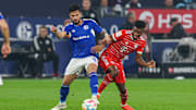 Danny Latza im Duell mit Kingsley Coman