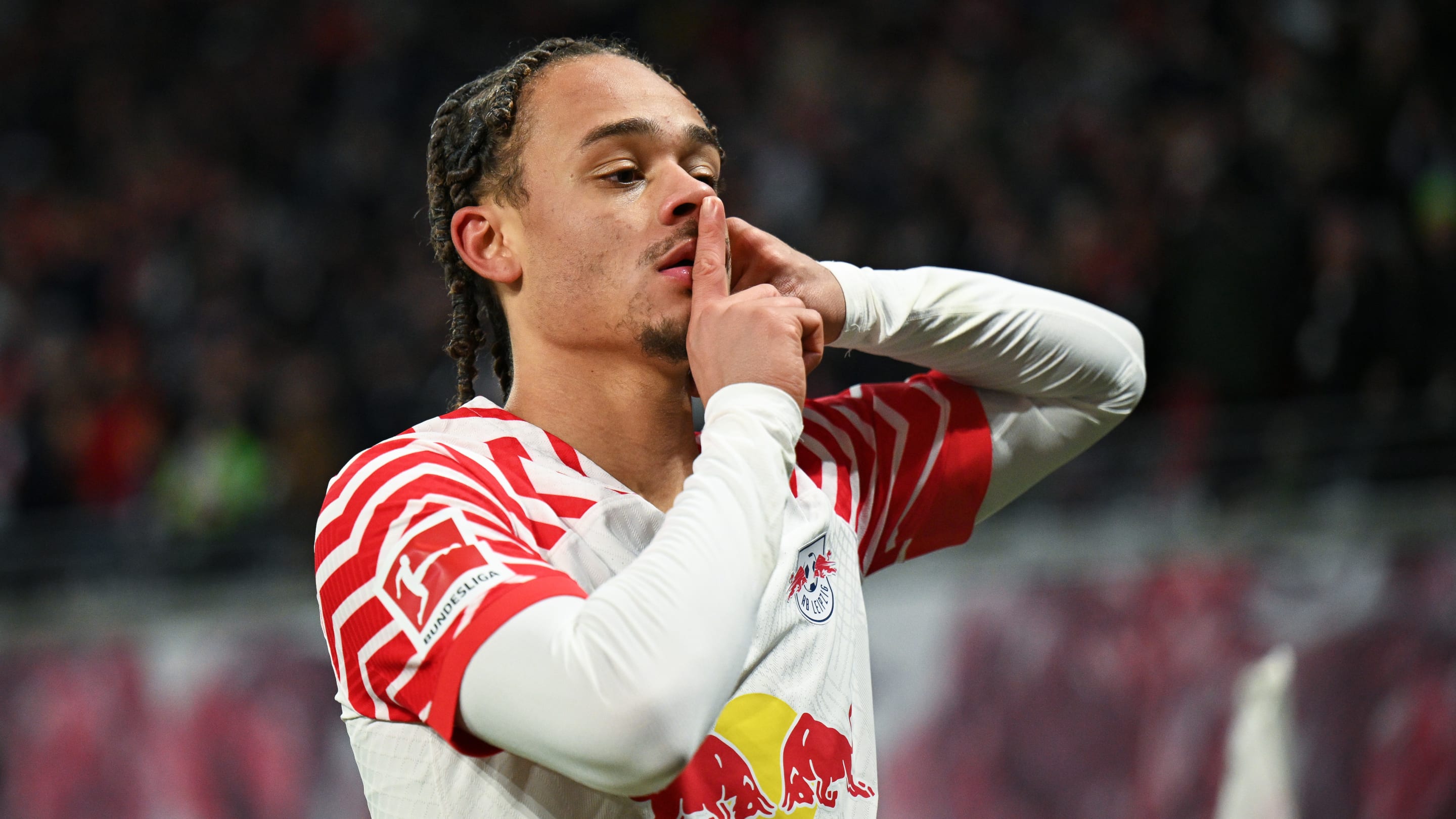 Mercato : Manchester United s'invite dans le dossier Xavi Simons et dégaine une offre XXL au PSG