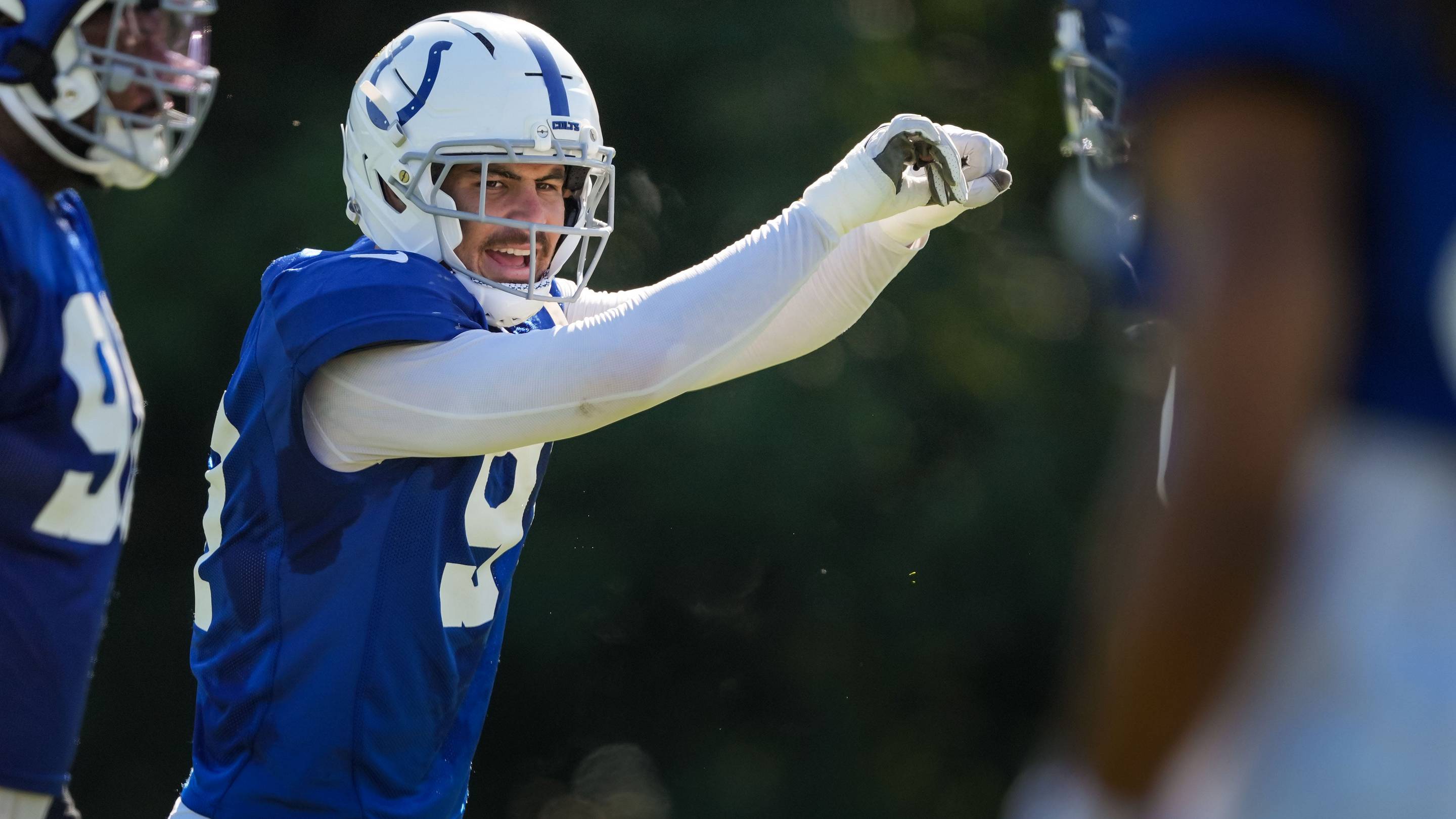 Colts' Laiatu Latu Projected to Take Step in Wrong Direction