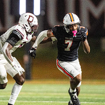 Valley defensive back Jayden McGregory (7) runs a route during a high school football game between Valley and Dowling Catholic on Aug. 29, 2025, at Valley Stadium in West Des Moines, Iowa. Valley defeated Dowling Catholic 20-19.